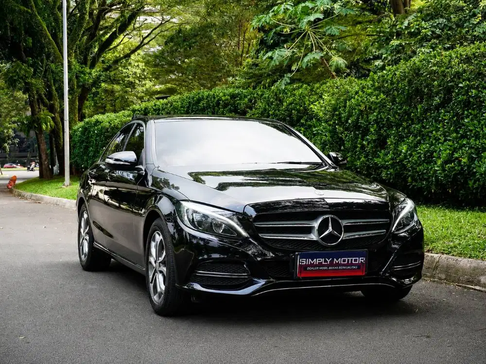 Mercedes-Benz C200 2.0 Avantgarde W205 2014 CBU