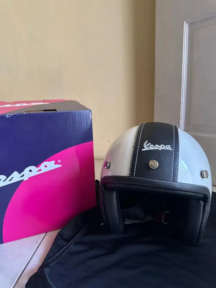 Helmet Touch Plus Vespa - White (L)