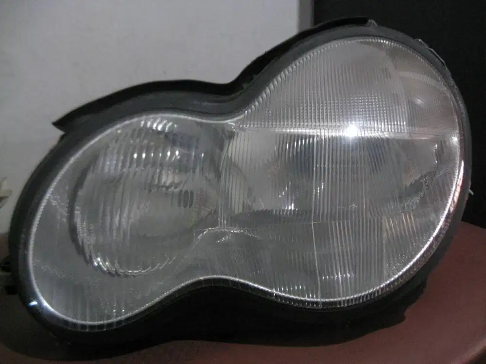 Headlamp Mercedes C240 Matakacang