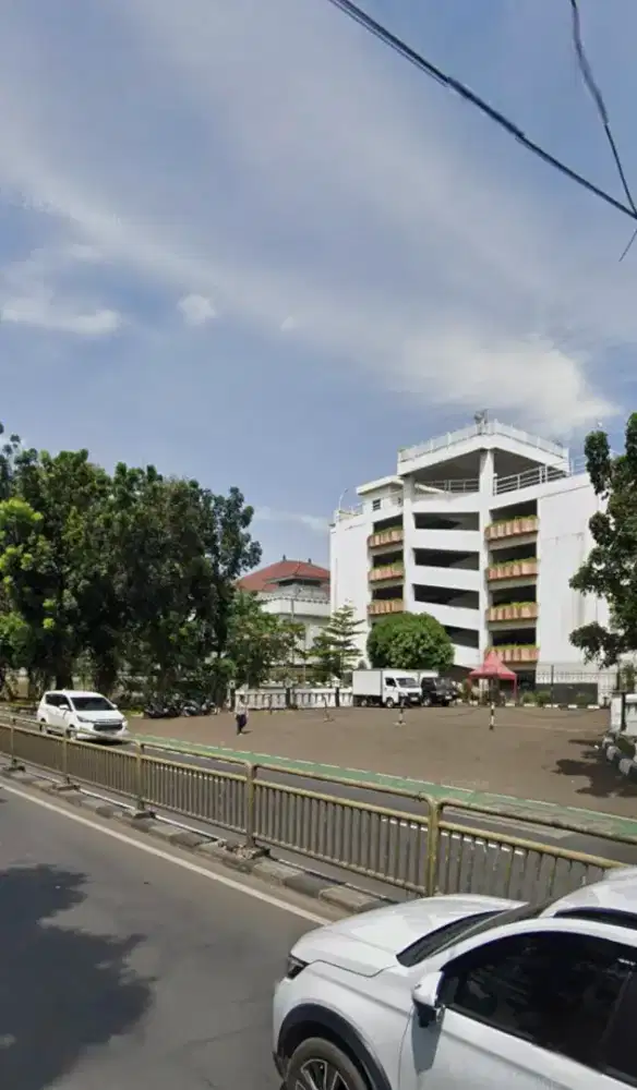 Dijual Ruko Lokasi sangat strategis di Jl. Sahardjo Tebet