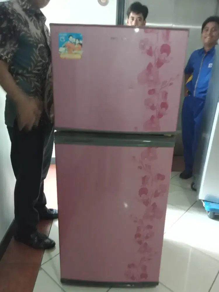 Jual Kulkas Sharp 2 Pintu Bekas Pindahan