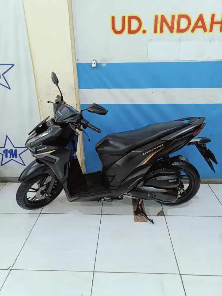 Honda VARIO ESP CBS ISS EXCLSV FI ECO 125 BISA KREDIT 2023 KM 3000