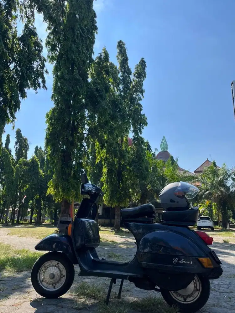Vespa Exclusive 2 Tahun 2000