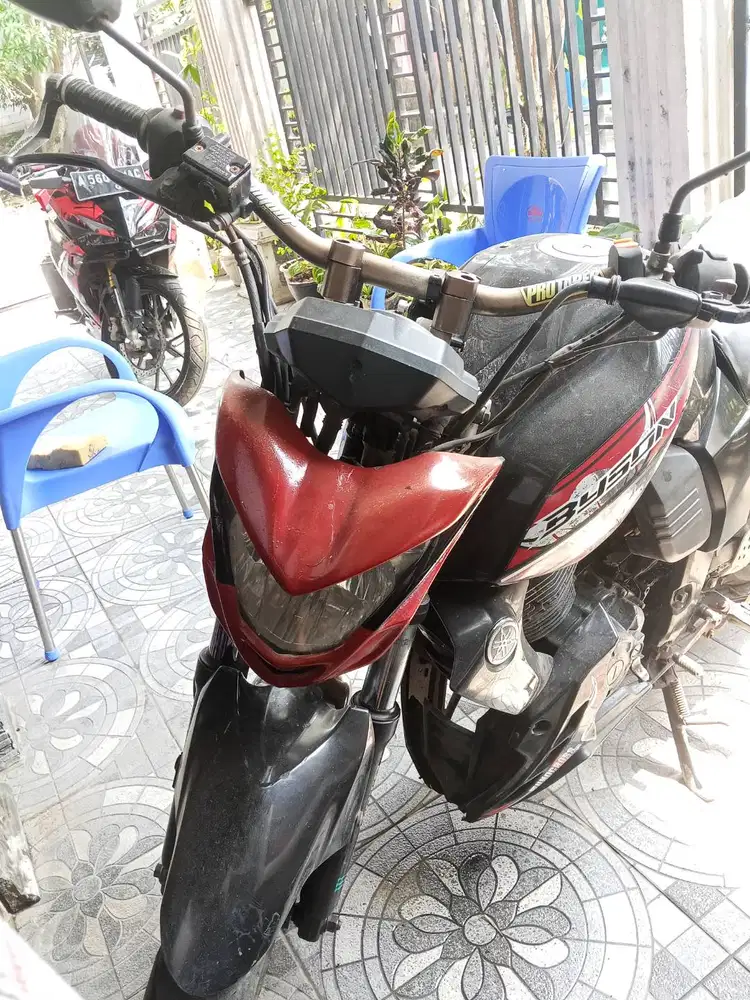 Byson 2013 merah hitam