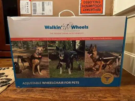 Jual kursi roda anjing merk Walkin's Wheels