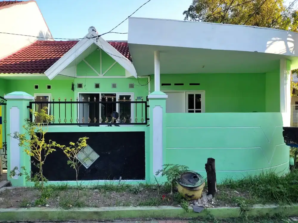 2084 Dijual Rumah Pusat Kota Sidoarjo di Puri Indah