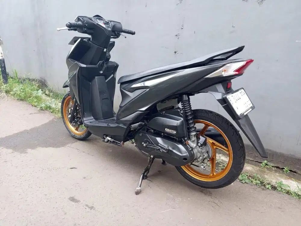 BEAT DELUXE 110 2025 mulus
