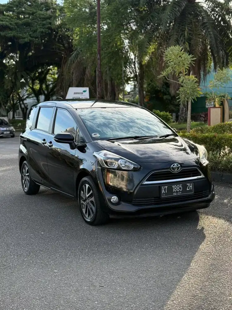 Toyota Sienta v 2017