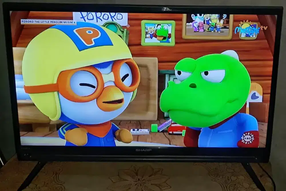 TV LED 32 INC SHARP AQUOS(DIGITAL)ORS BAGUS NORMAL & GBR BENING BEK-UT
