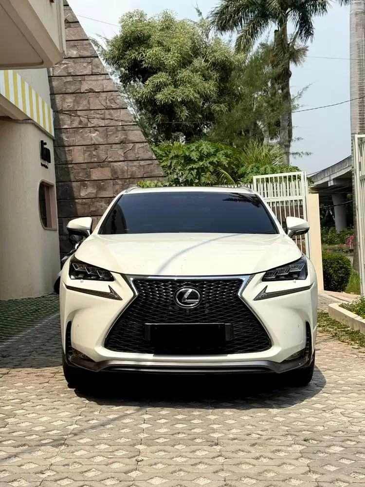 Harga Cash Termurah Lexus NX200t Fsport Bensin 2015