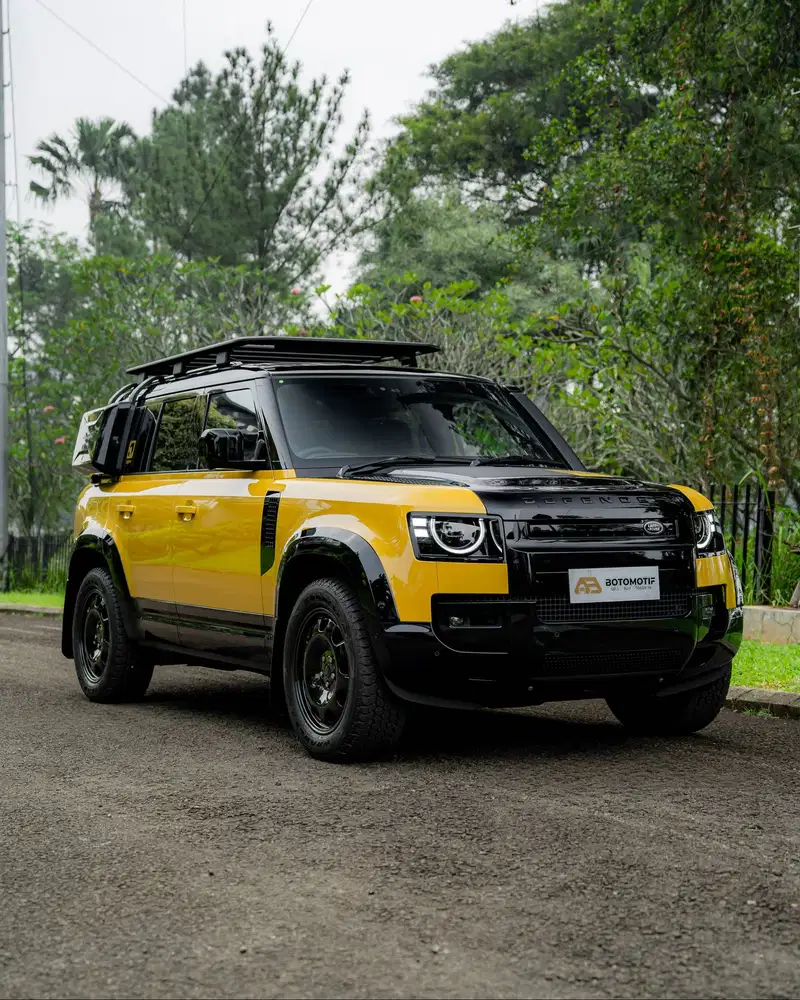 Land Rover Defender 110 Trophy Edition 2.0 P300e PHEV 2026