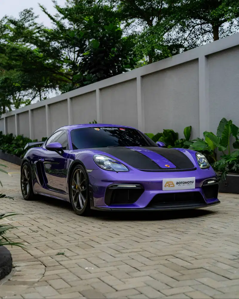 Porsche 718 Cayman GT4 PDK 2022