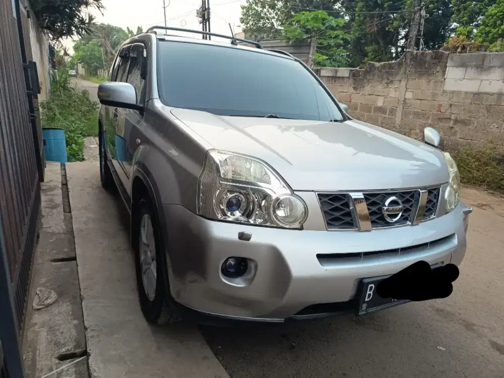 Nissan Xtrail 2.5 ST 2010 AT
