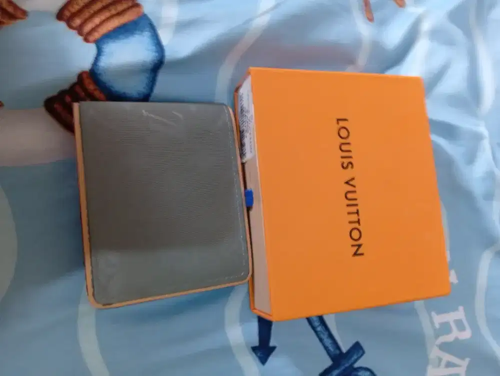 Dompet Lv pria  msh mulus