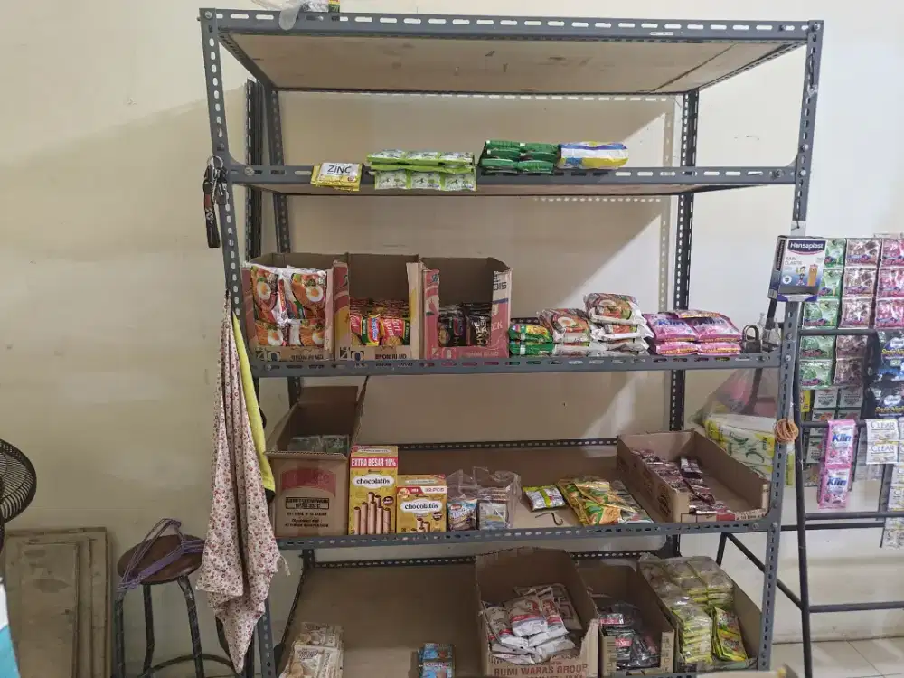 Rak Besi untuk Sembako