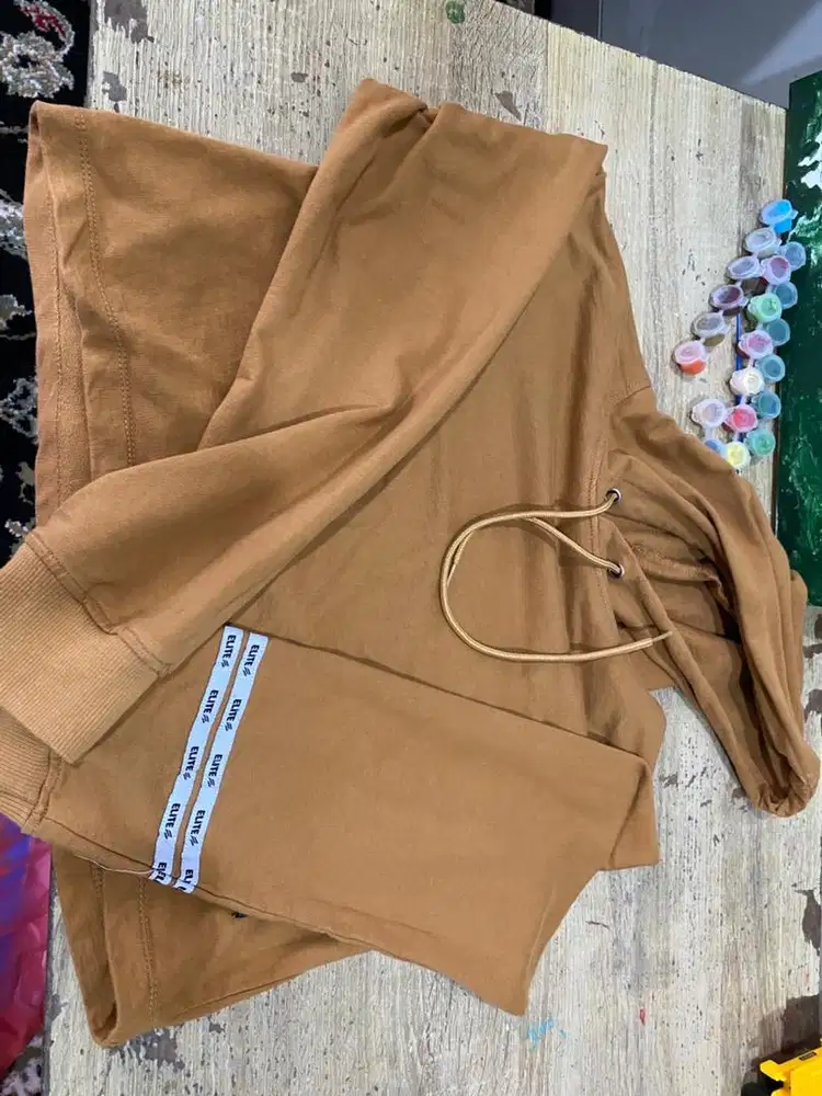 Hodie outer Merk Elite