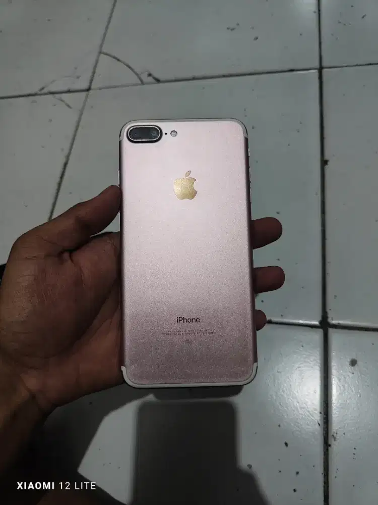 Ip 7+ 128 inter All opp