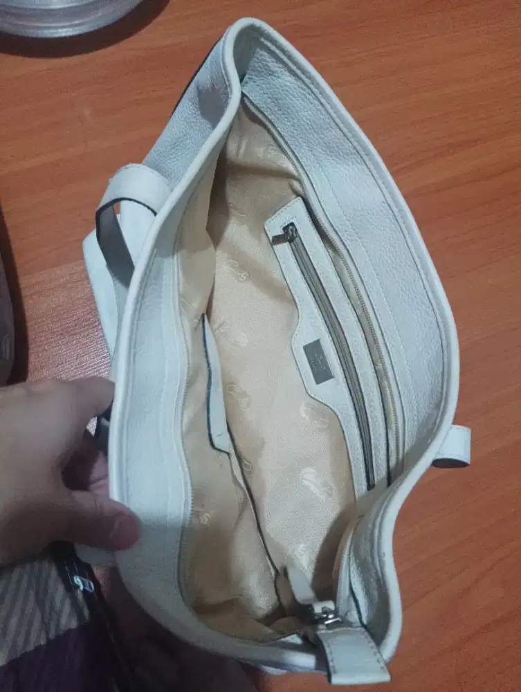 Tas kulit asli ori brand Cats