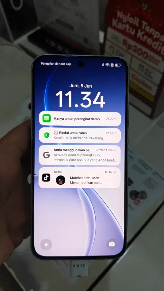 Cicilan Oppo Reno 15F Hanya Di KREDIVO