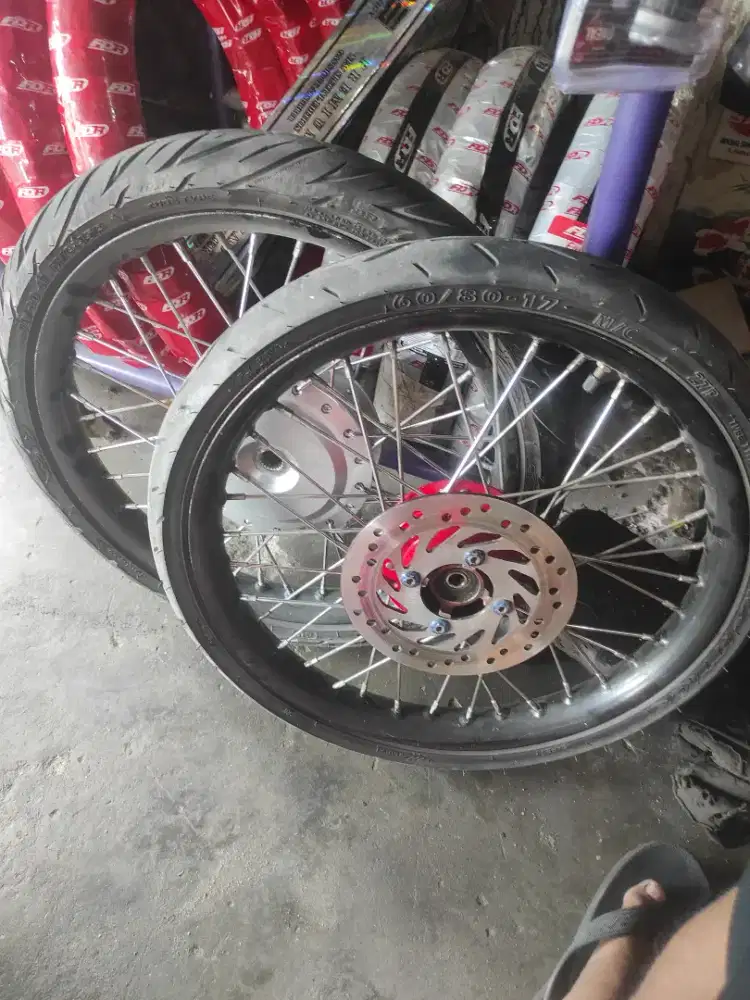 dijual ring 17 untuk honda beat
