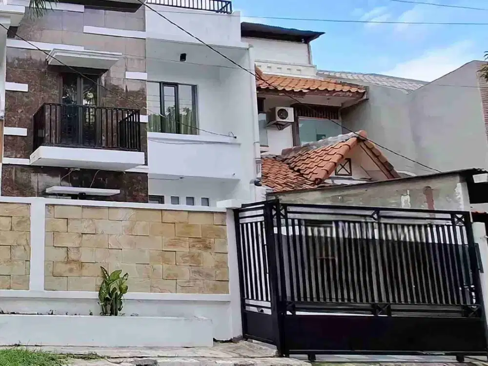 dijual rumah di Babatan pratama Wiyung Surabaya barat