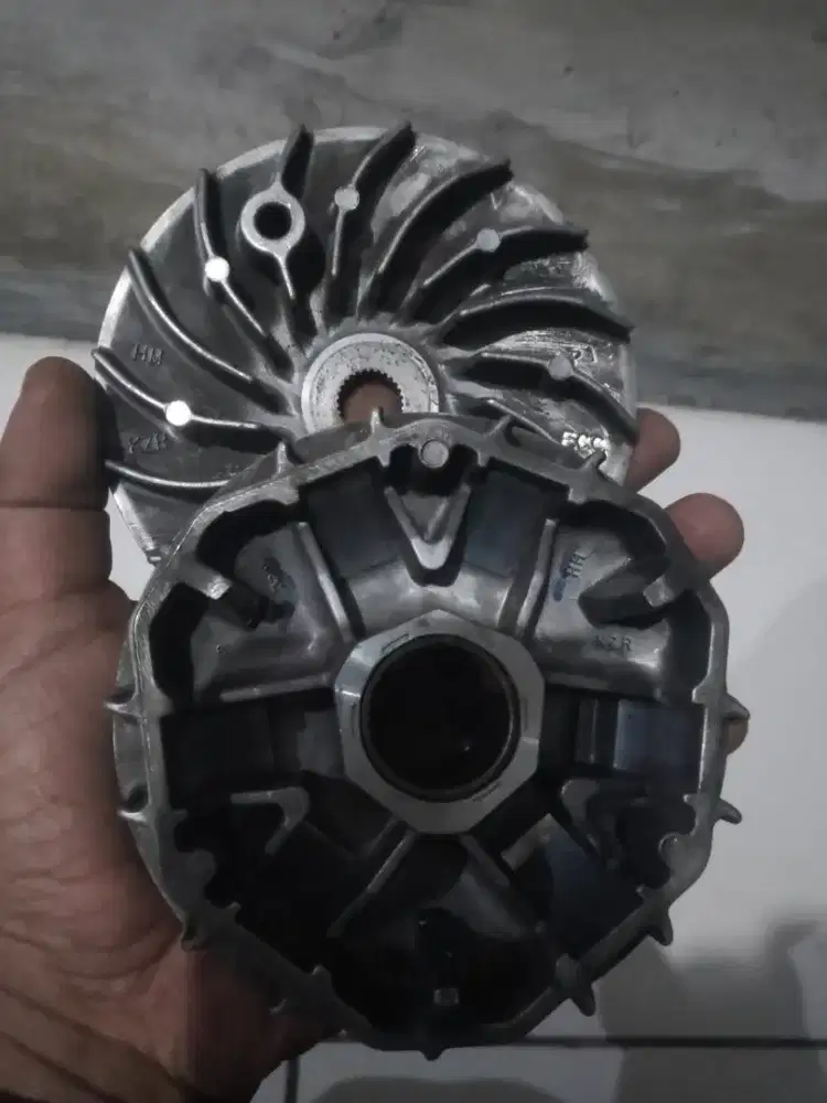 pully & rumah roller vario kzr ori bawaan
