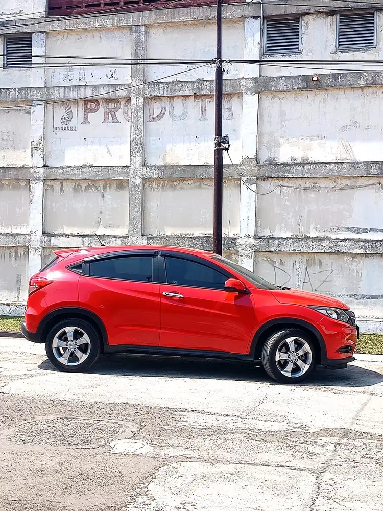 Honda HR-V 1 5 E At  2017 Istimewa