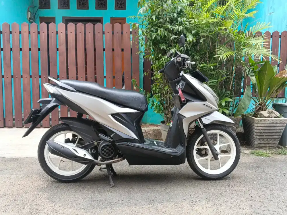 Honda Beat Deluxe ISS 2020 CBS Adapter charger mulus