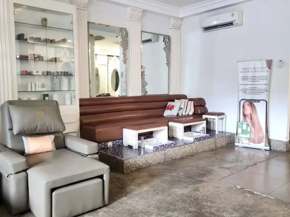 Rumah Usaha Vintage Mewah Jl. Cikini Raya, Menteng, Jakarta Pusat