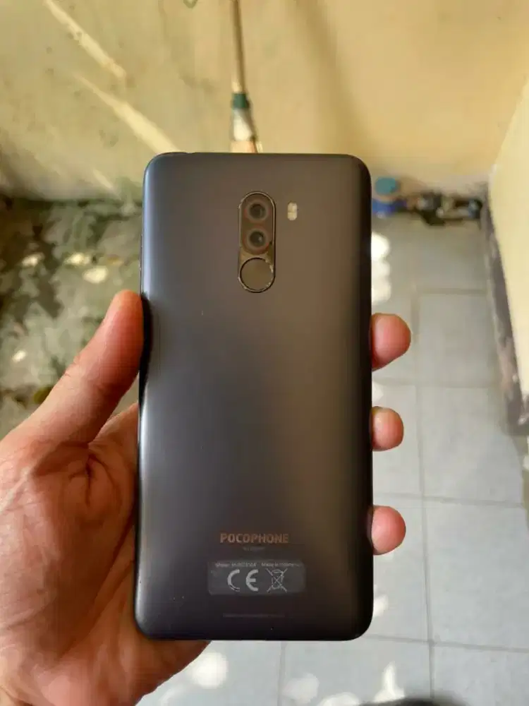 POCOphone F1 6/64GB