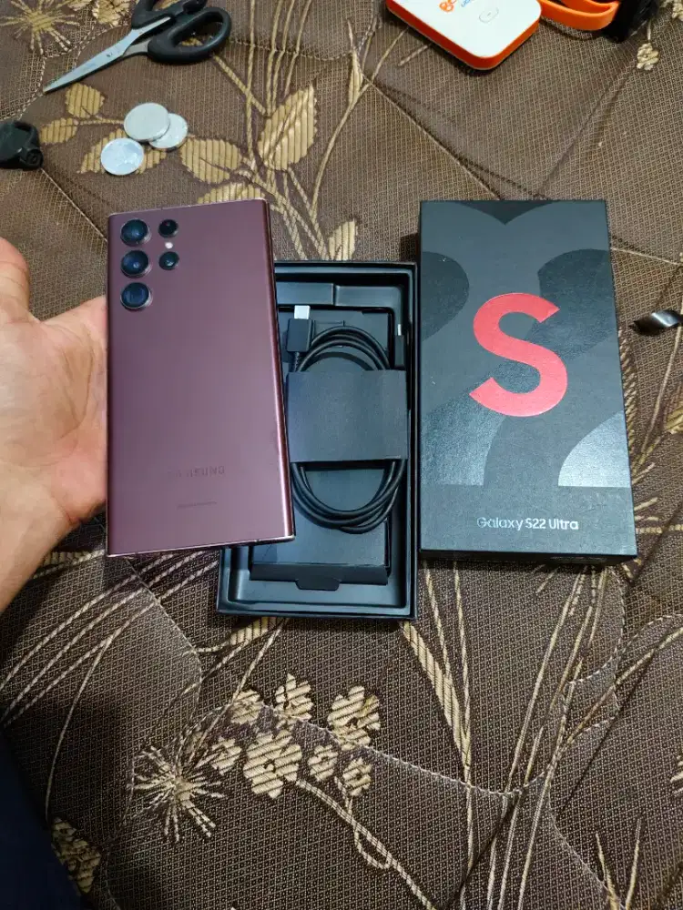 Samsung s22 ultra ada minus layarnya