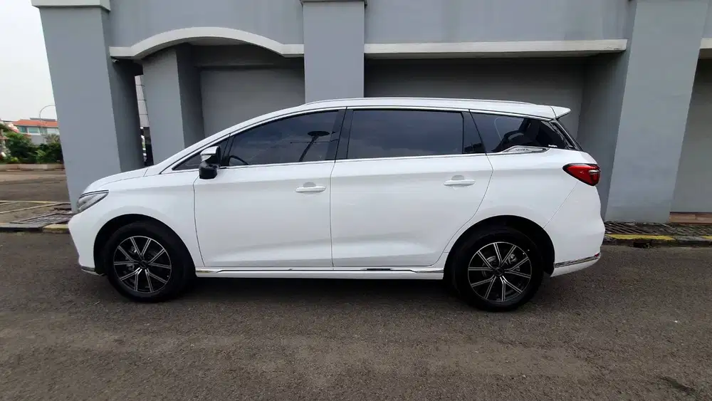 [ KM 0 ] BYD M6 M 6 Superior Captain 6Seater EV 2025/2026