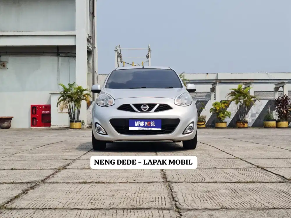 Nissan March 1.2 AT 2015