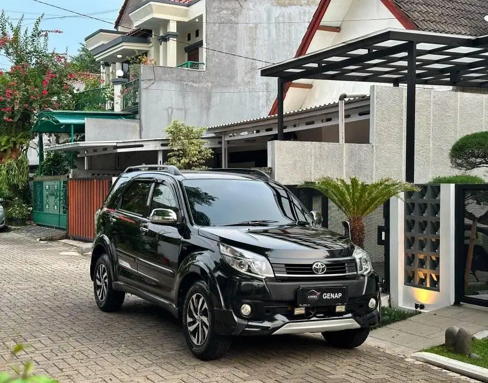 Toyota Rush 2015 S TRD AT Matic Model 2016 non G ultimo