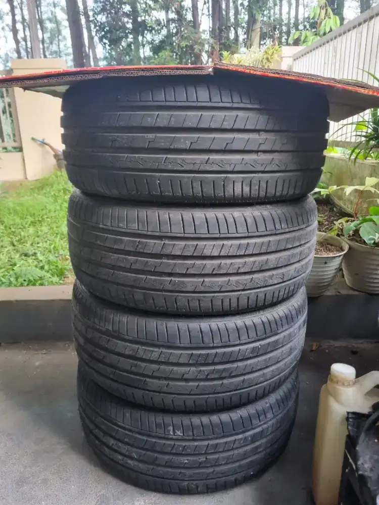 Jual ban accelera r17/215/45