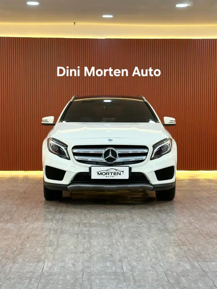 (KM 36rb) Mercedes Benz GLA200 AMG panoramic 2016