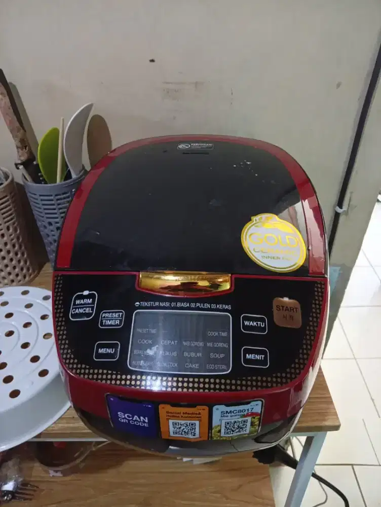 Second Magic Com yongma SMC 8017 Rice cooker