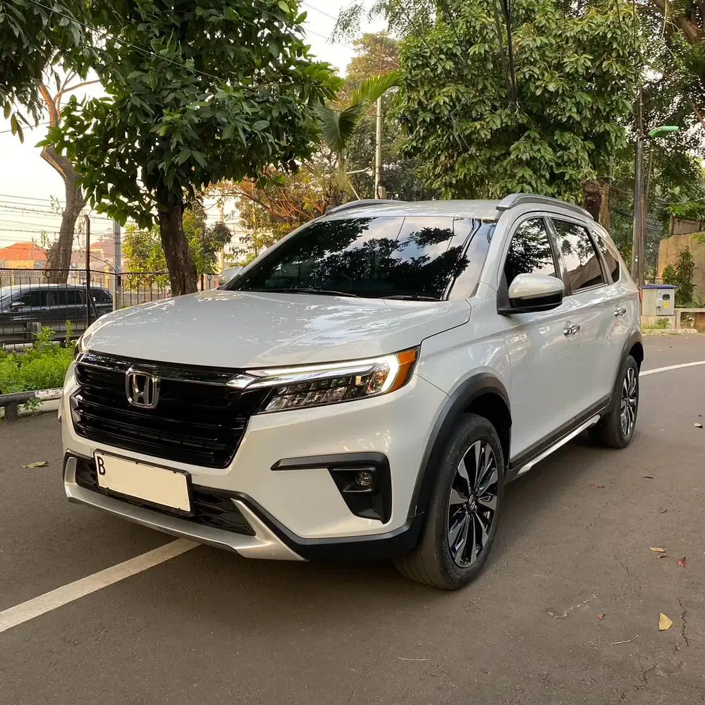 Honda BRV Prestige 2022 A/T Mulus & KM Rendah
