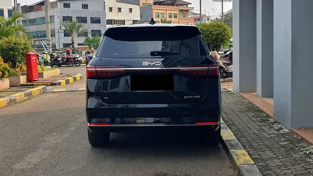 [ KM 0 ] BYD M6 M 6 Superior Captain 6Seater EV 2025/2026