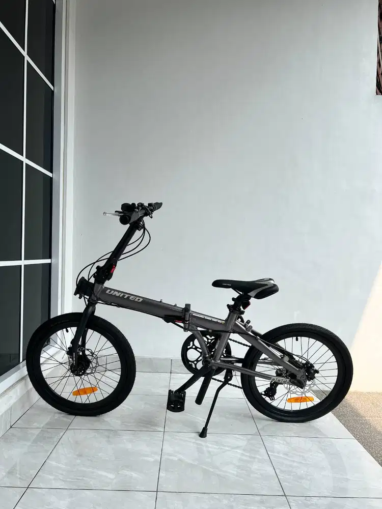 UNITED BIKE Sepeda Lipat FOLDING U Pact 20-08SP (20.1)