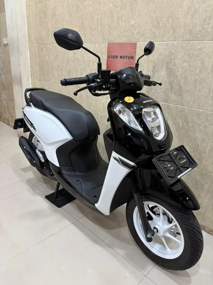 Genio CBS 2026 Bulan 3 B DKI KM 1400 Mulus Gress