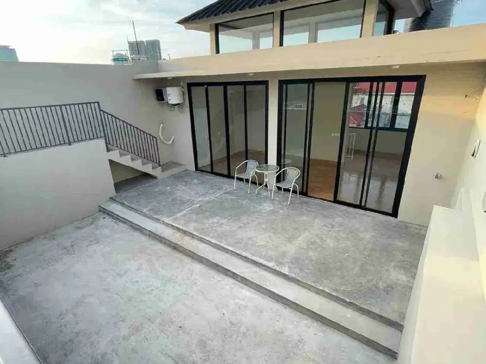 Rumah Brand New Modern Minimalis di Pulomas Jaktim