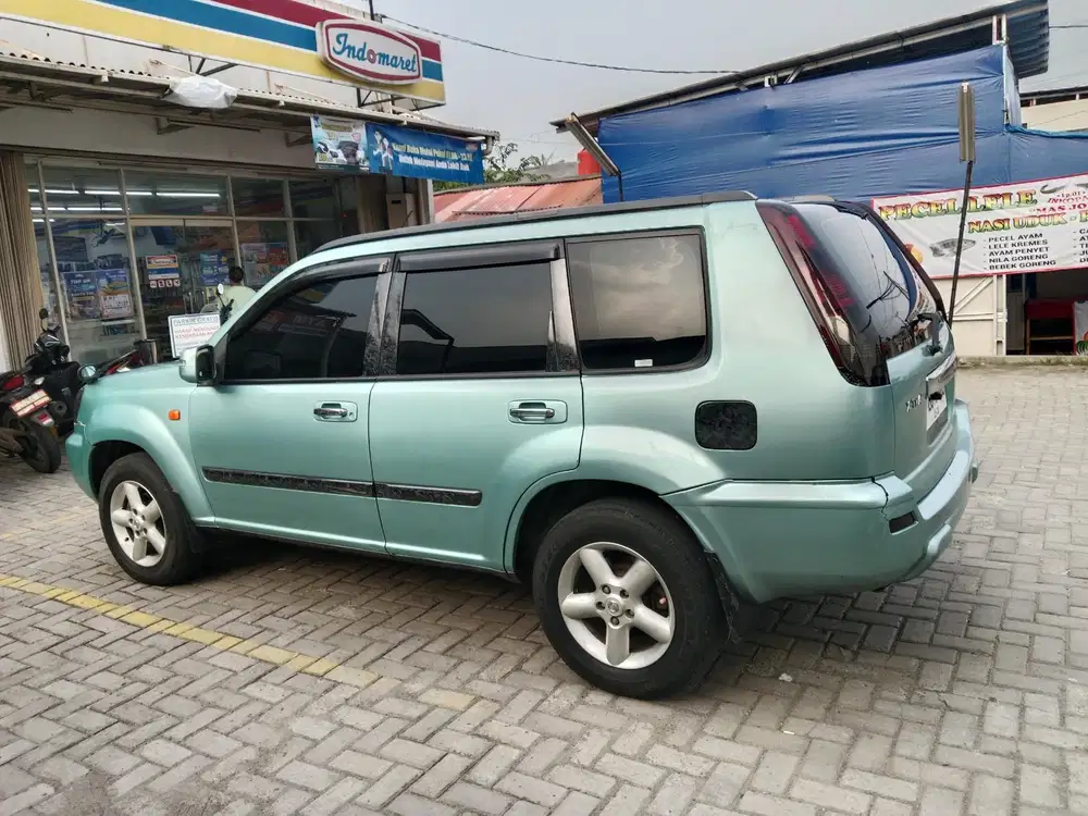 Nissan X-Trail 2005 Bensin