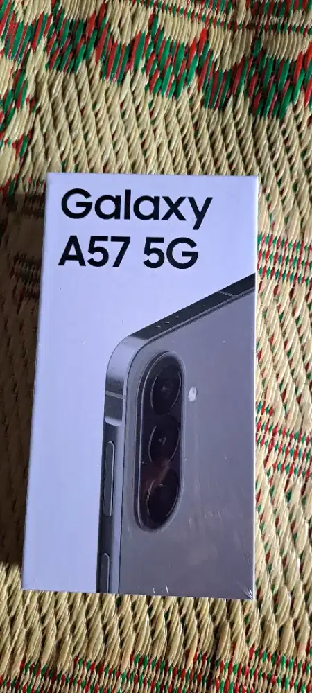 Samsung A57 baru 12 256