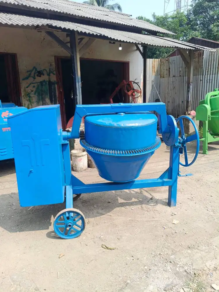 Jual Mesin Mixer Cor Beton Merk Trindo Kondisi Mulus