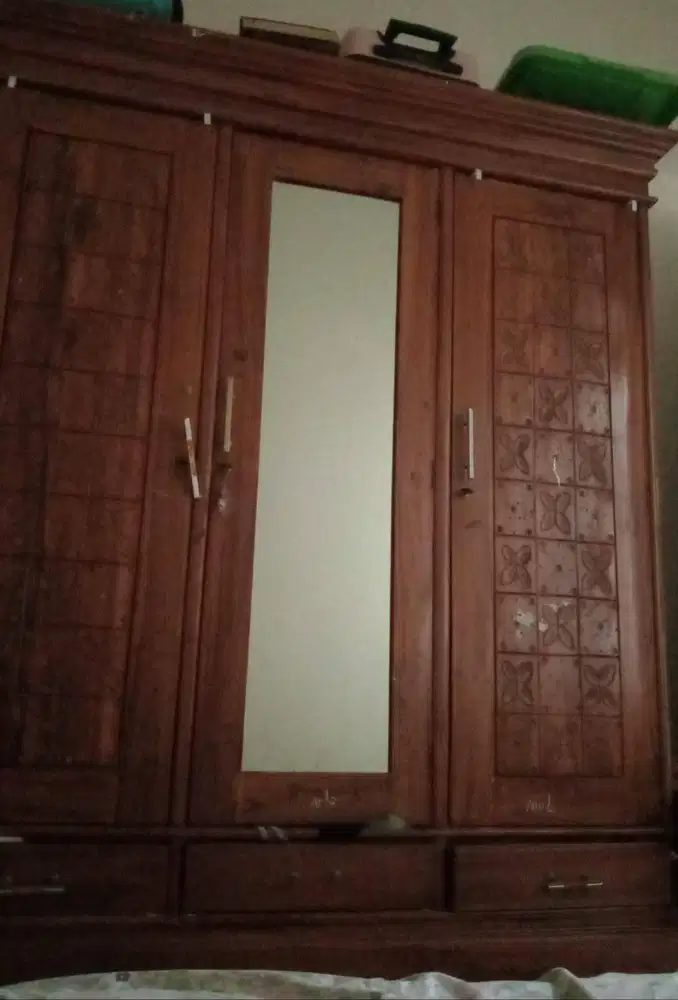 Jual lemari jati 3 pintu