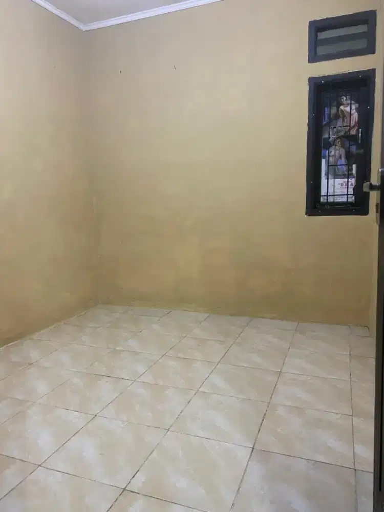 Di sewakan rumah bedeng pusat kota tanjung karang lokasi strategis