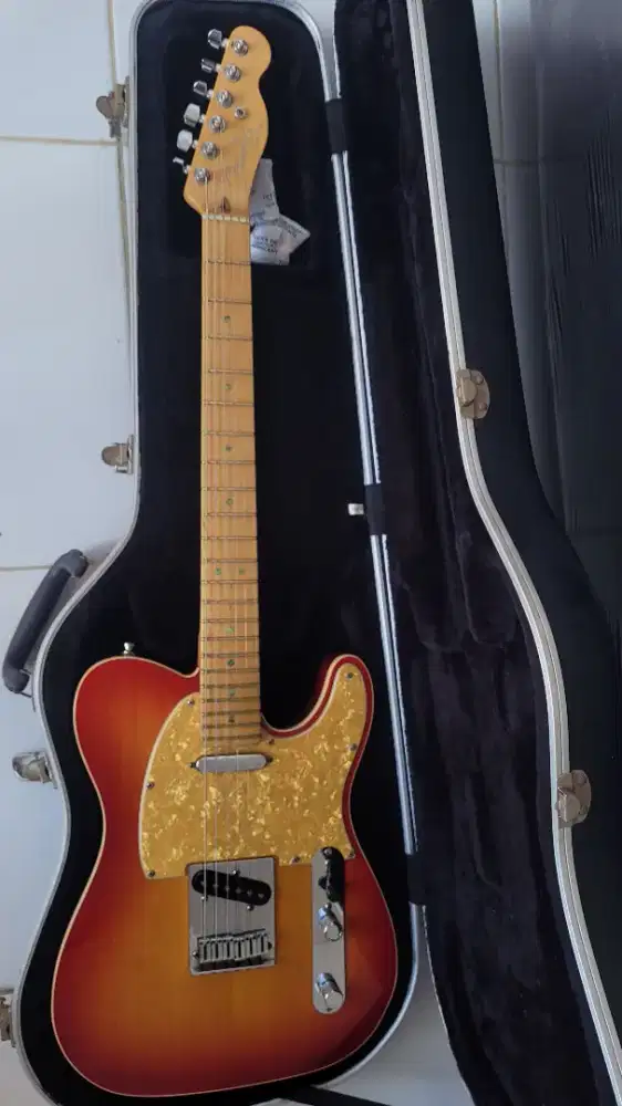 Fender American Deluxe Sienna Sunburst ( RARE )