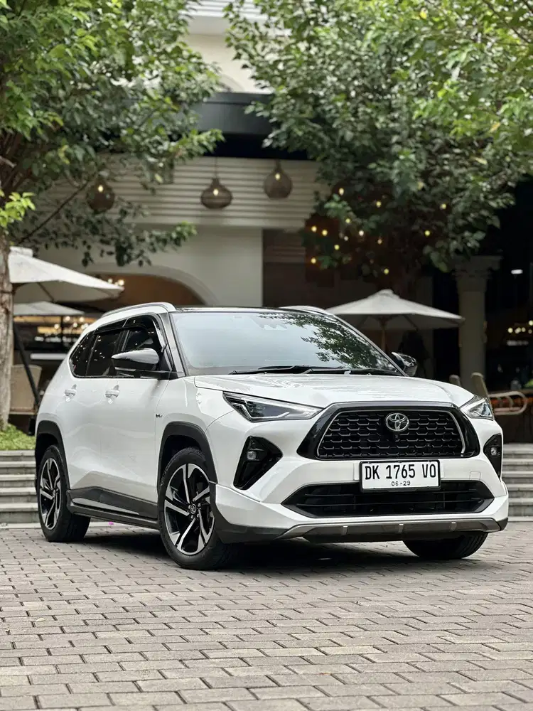 YARIS CROSS 1.5 S GR TSS HYBRID 2024 pmk PUTIH ASLI BALI