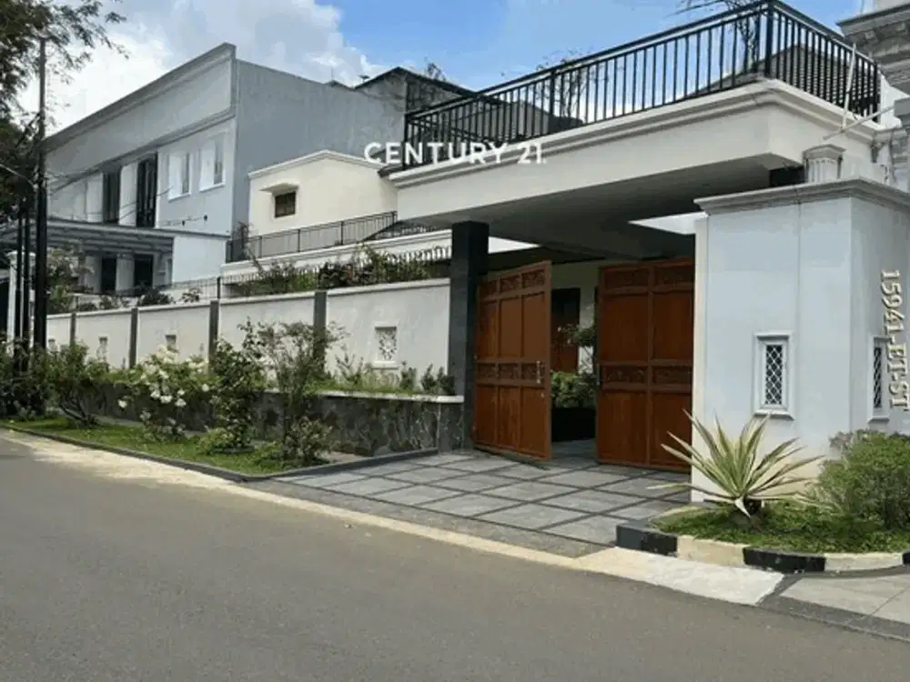 Dijual Rumah Full Renovasi Depan Fasum Dalam Komplek Di Lbk Bulus